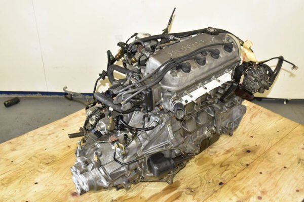 1996-2000 Honda Civic Engine 1.5L JDM D15B Non Vtec 4 Cylinder and 5 Speed Manual Transmission - Image 3